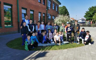 2. B razred putuje brodom