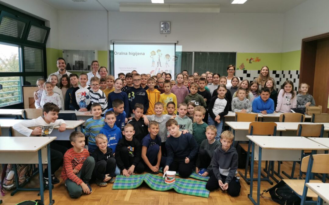 Predavanje o oralnoj higijeni u trećem razredu