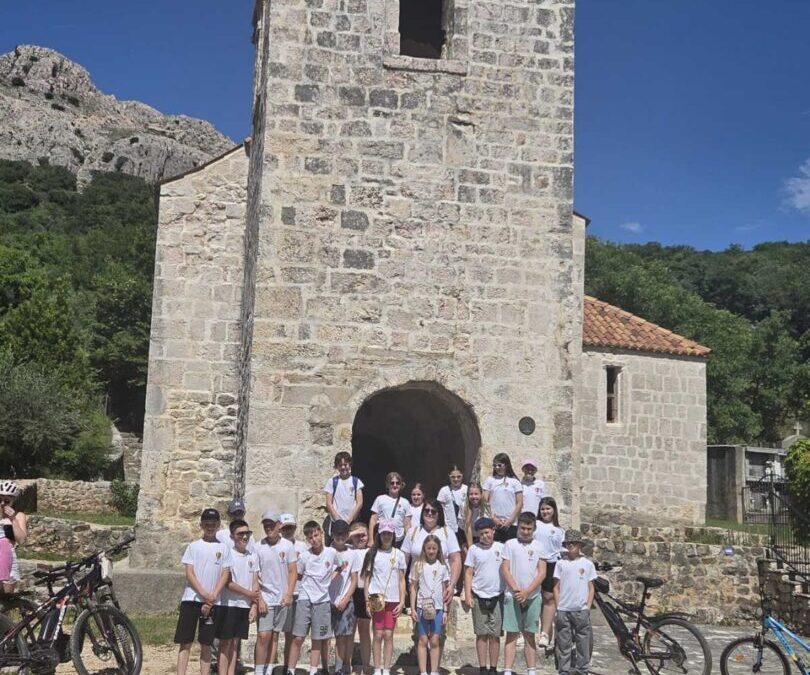Nezaboravni izlet četvrtaša: Sunce, povijest i morske radosti na otoku Krku